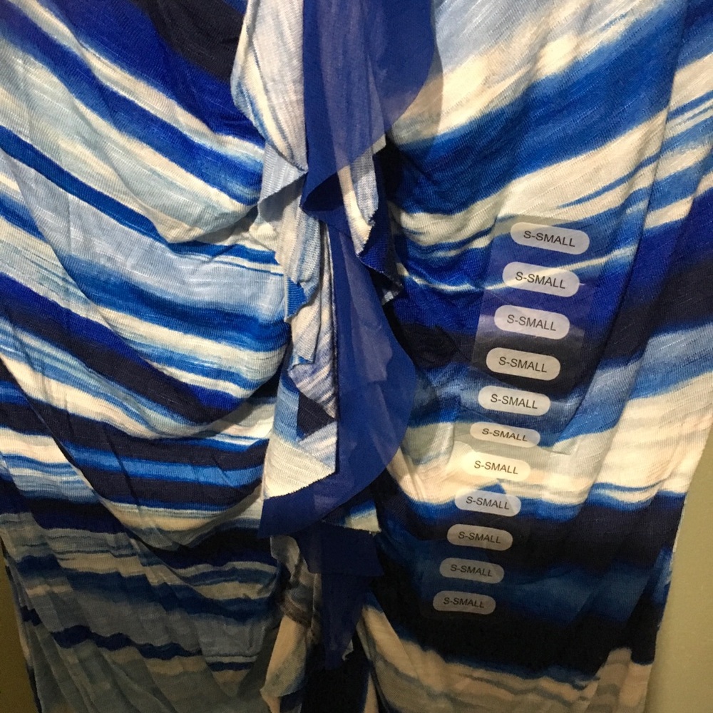 💙 2/$20 Rafaella ruffle top S - Picture 5 of 5